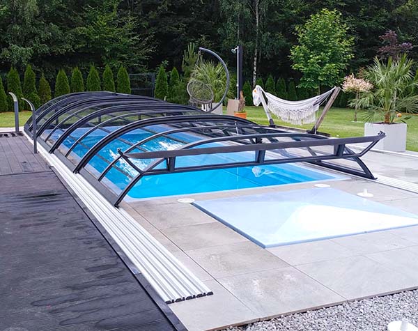 Aluna® Poolüberdachung mit Klappe